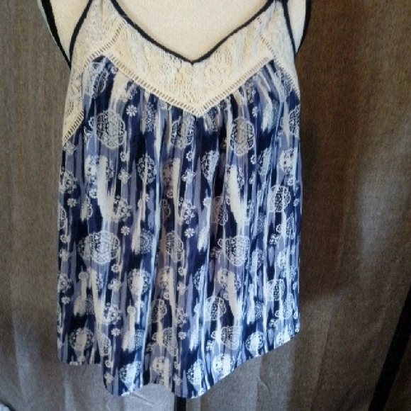 No Boundaries Navy and White Women's Top - Picture 5 of 6